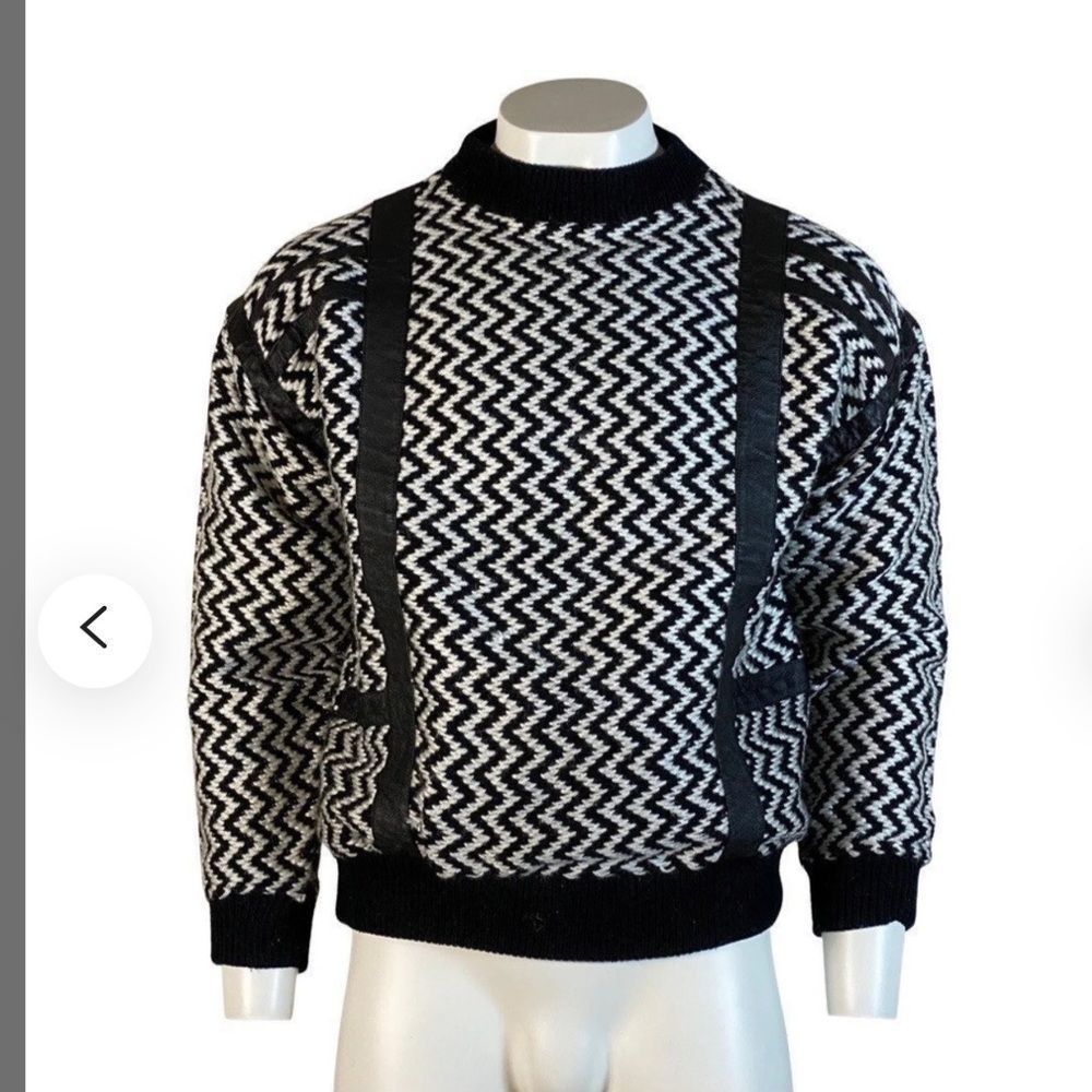 Index black white zigzag leather trim sweater L large ew David schitts creek